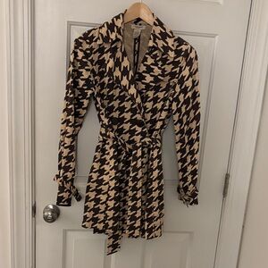 Vertigo Paris Black and Cream Houndstooth Jacket